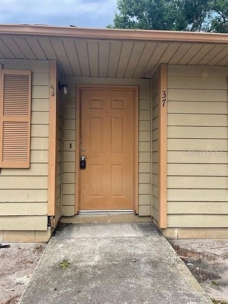 1st image of 37 Sandalwood Ct