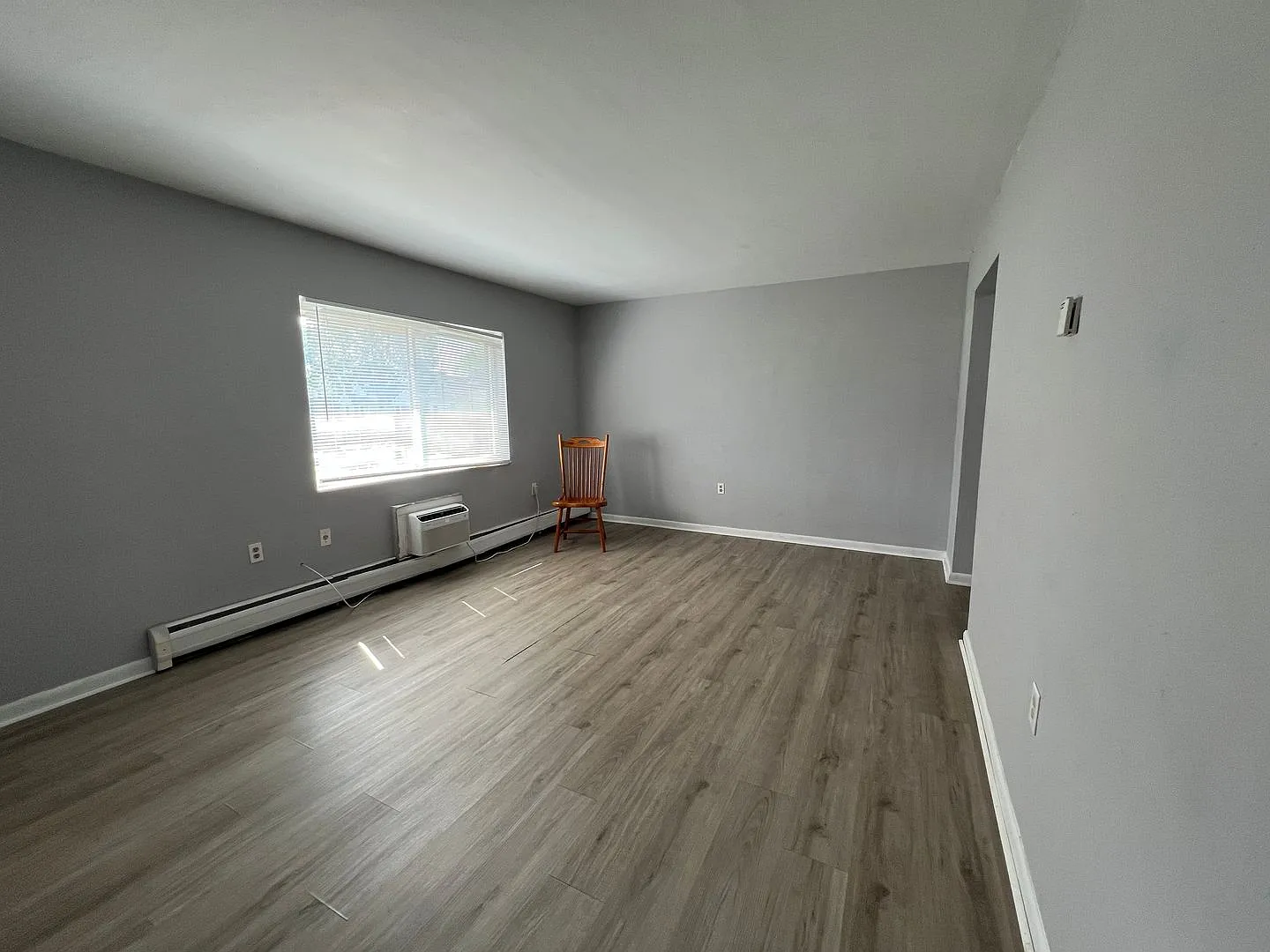 905 Neal Ave — Photo 2