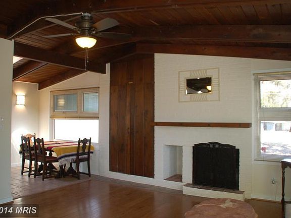 2nd image of 7809 Sycamore Dr