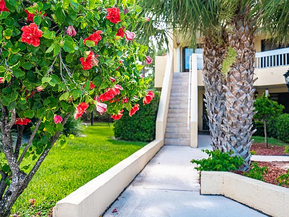 Home For Sale In Marina Del Rey