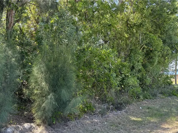 10 N Magnolia St, Fellsmere, FL 32948