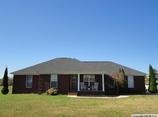 9 Heather Rd, Fayetteville, TN 37334