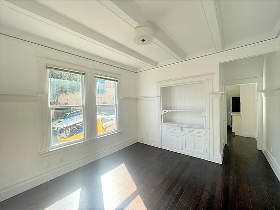 2nd image of 4401-4405 20th St #4401A