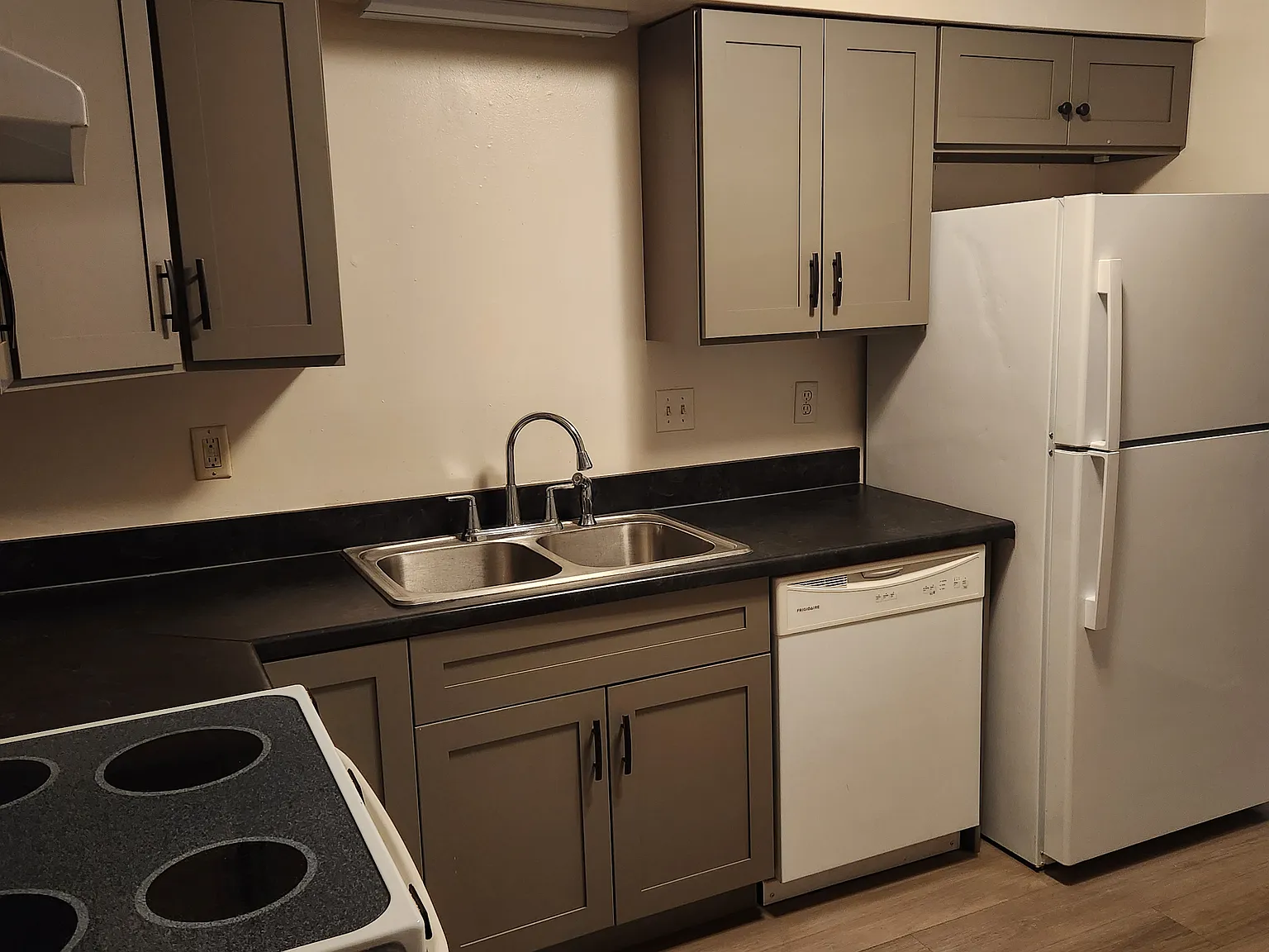 2 bed, 1.5 bath, 1150 sqft, $1,550 — Photo 4