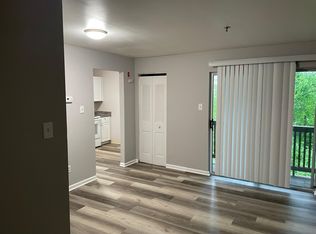 214 Highland Blvd APT C, New Castle, DE 19720