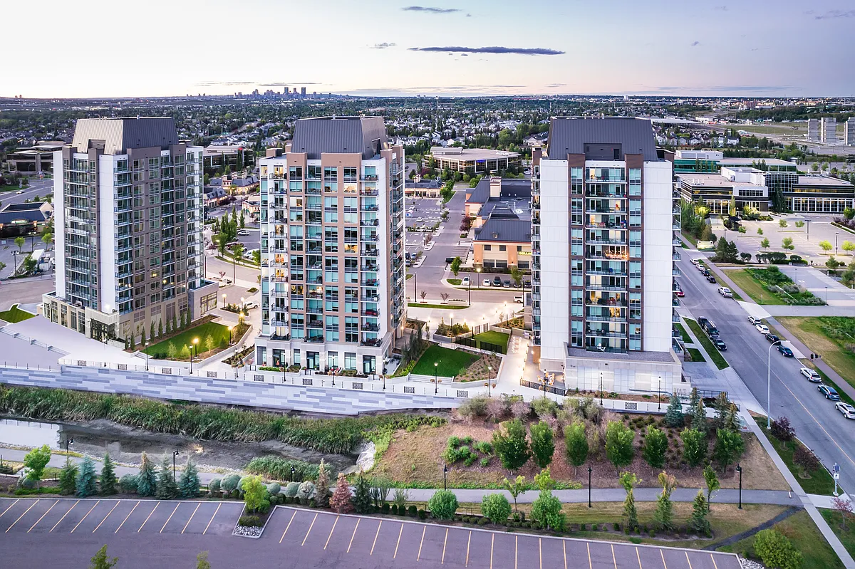 Building Photo - 85 Quarry Way SE