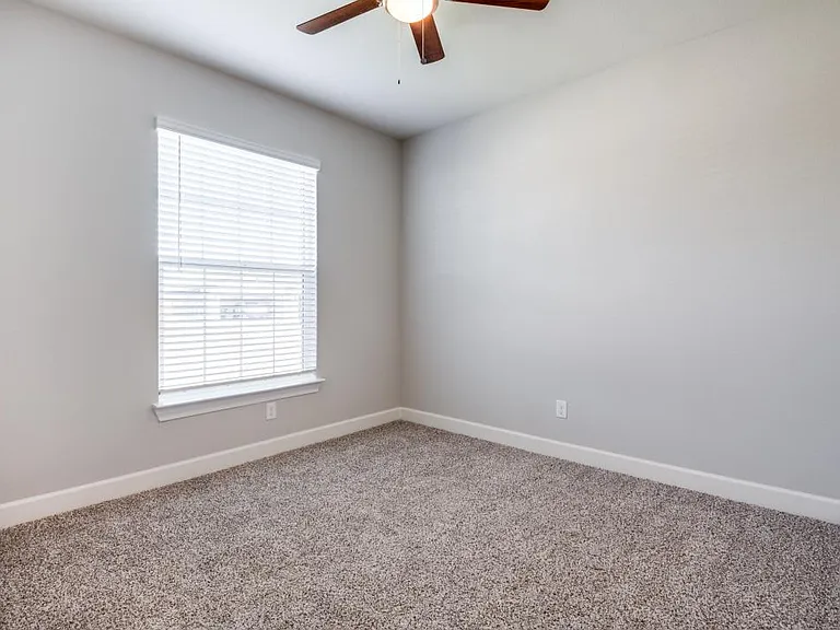 1009 Calhoun Dr — Photo 20