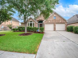 2807 Waterfall Cove Ct, League City, TX 77573