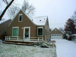 1592 Eaton Rd, Berkley, MI 48072