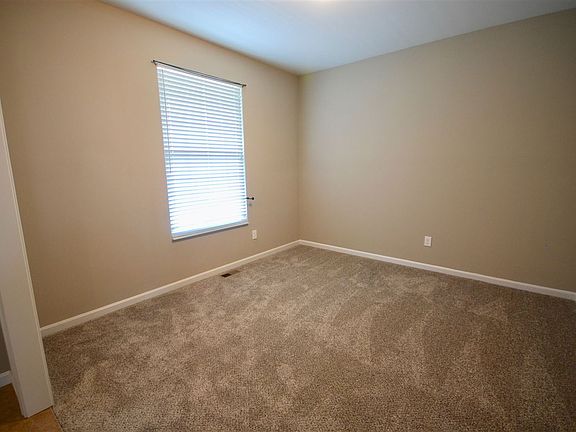 4th image of 8179 N Dilcrest Cir