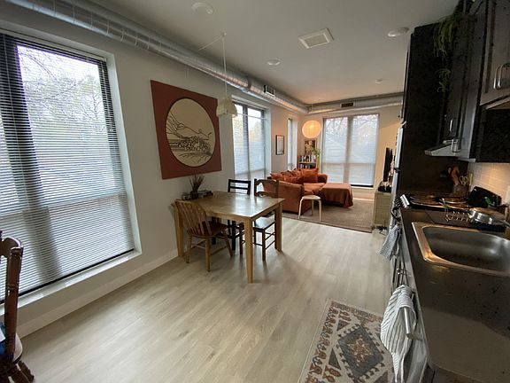 4th image of 3325 E 52nd St #208