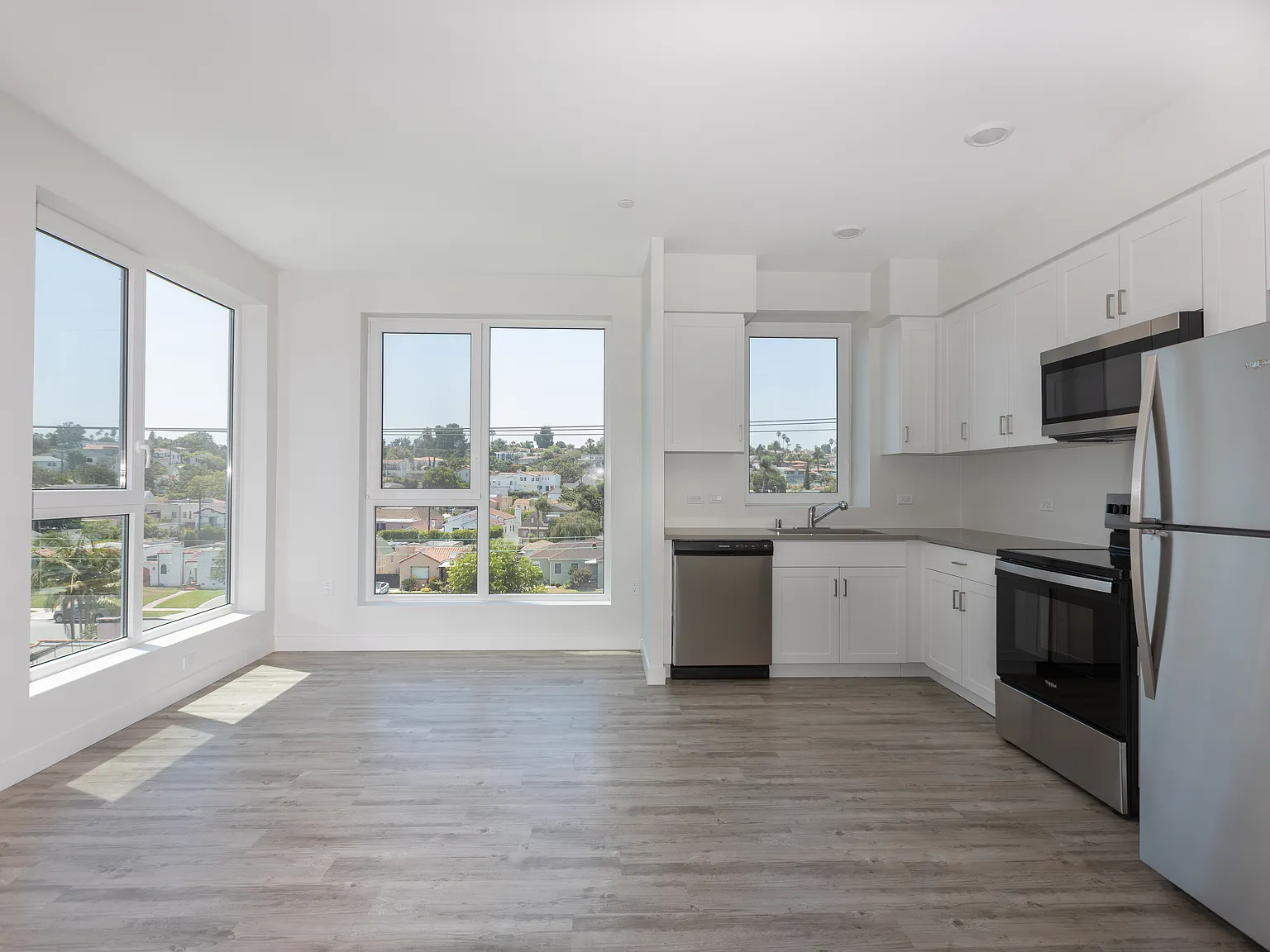 Crenshaw Lofts — Photo 4