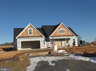 94 Falkirk Dr, Martinsburg, WV 25403