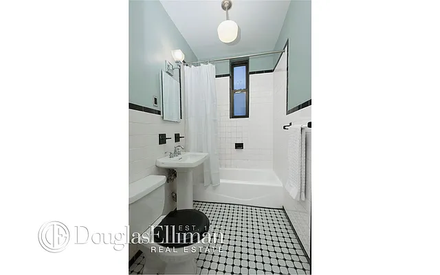 Sold by Douglas Elliman | media 16