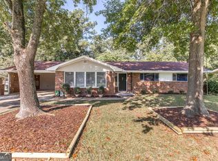 305 Forest Hill Dr, Warner Robins, GA