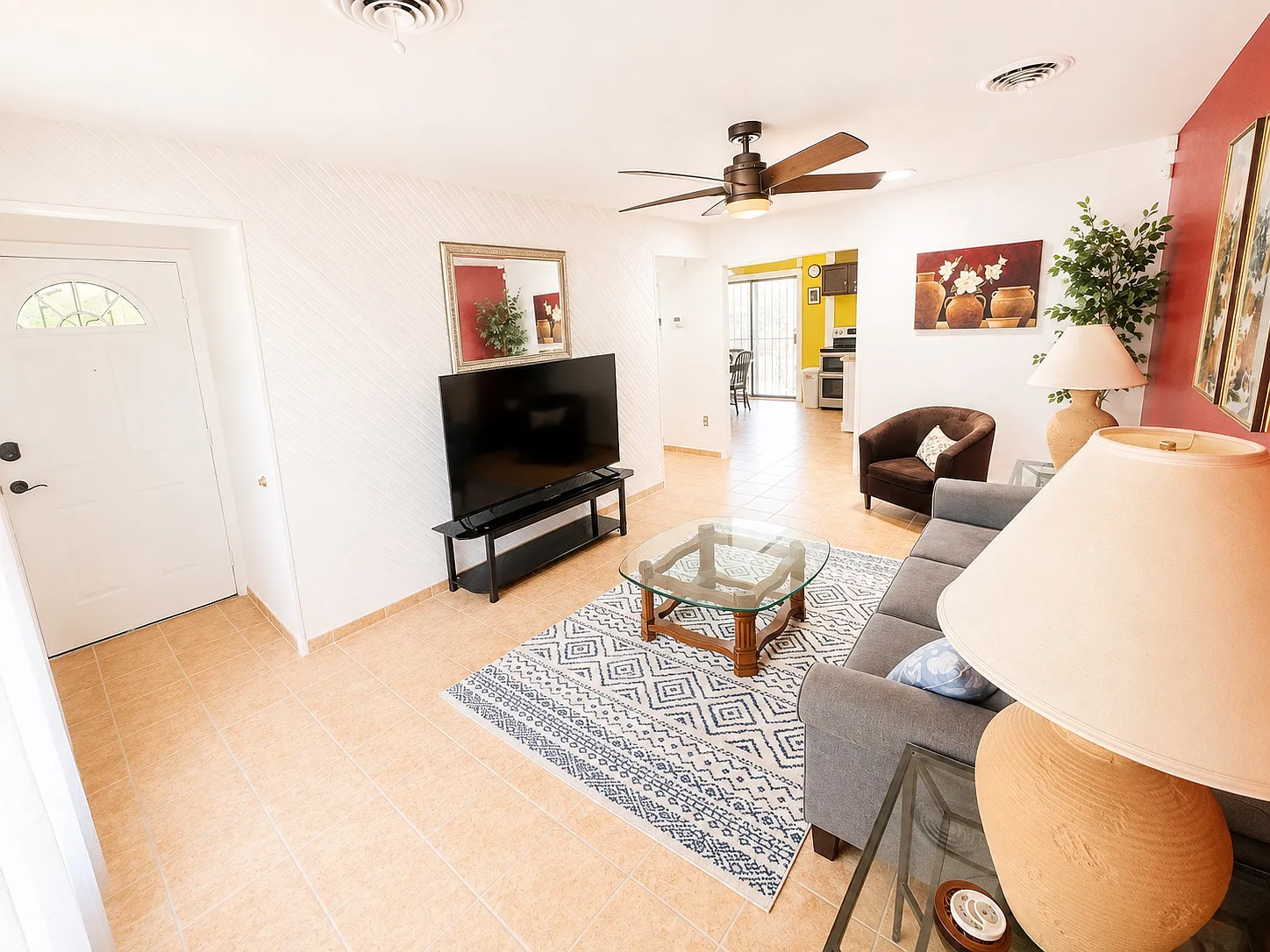 2515 Frances St NE — Photo 4