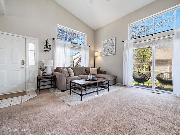 4th image of 248 Southwicke Dr Unit A
