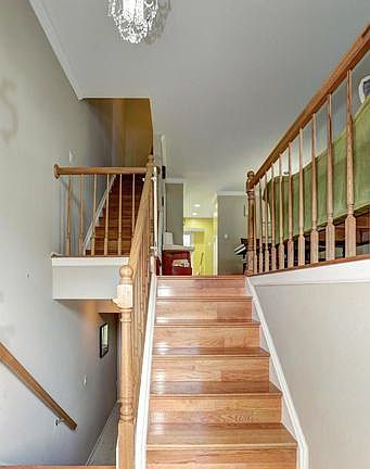 2nd image of 852 Ivy League Ln Unit 3-17