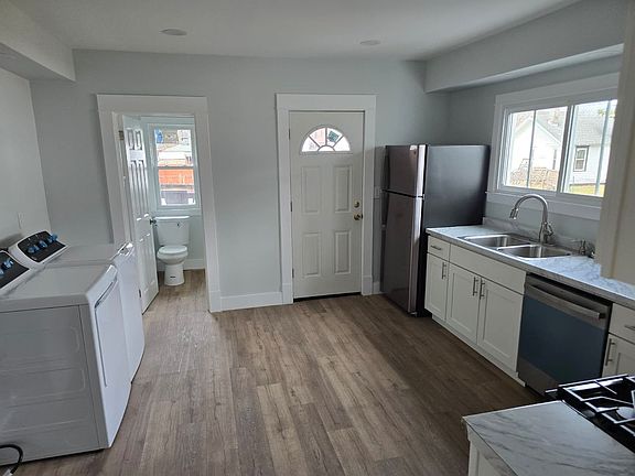 2nd image of 1807 Riverview Dr #1