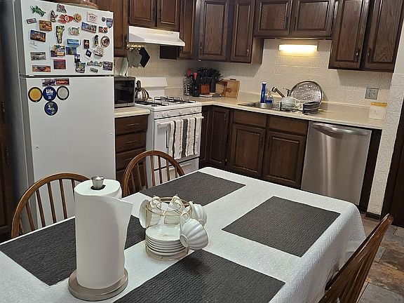 5th image of 8431 W Bryn Mawr Ave APT 1SW