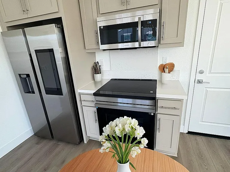 95 W San Francisco Dr #2 — Photo 4