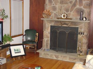 218 Hamilton Rd, North Syracuse, NY 13212