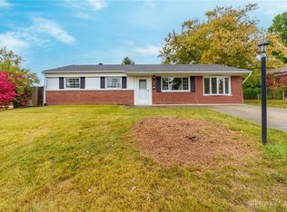 43 W Bonomo Dr, Fairborn, OH 45324