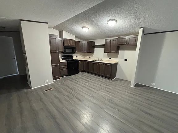 4th image of 320 Rae St Lot 15