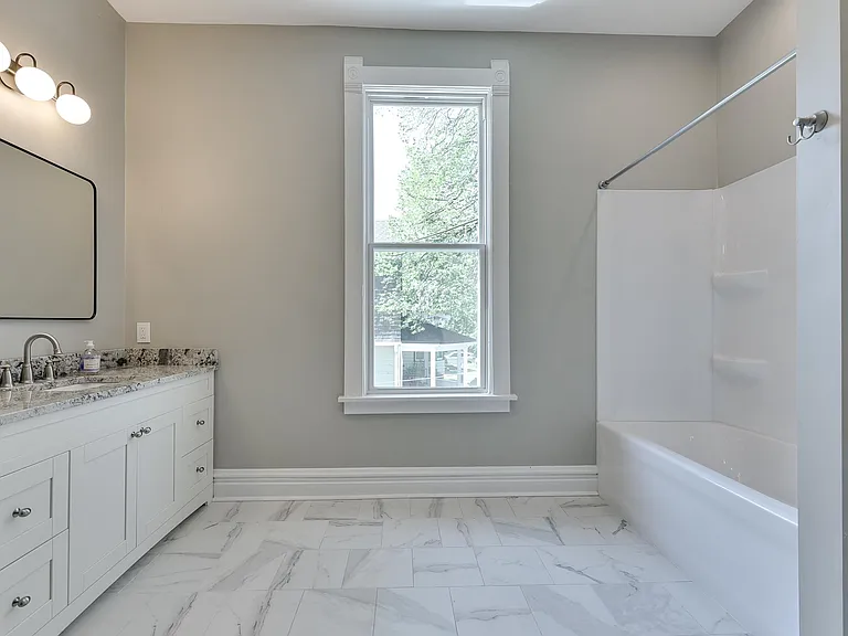 2969 Pacific St — Photo 38