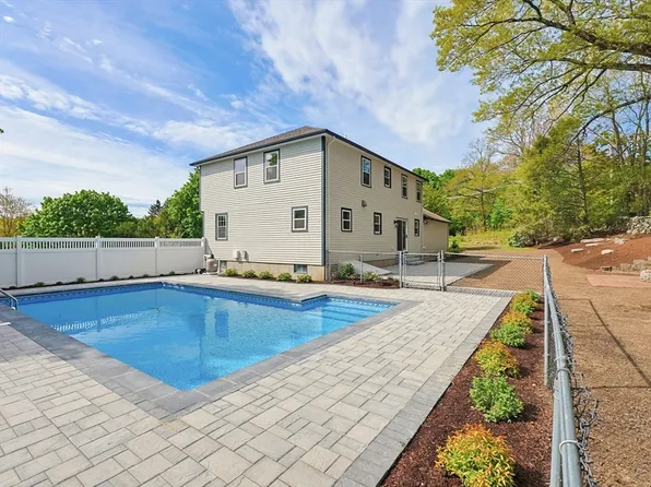 64 Hunting Ave, Shrewsbury, MA 01545