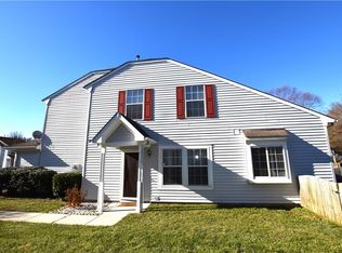 6227 Oakglen Dr, Suffolk, VA 23435