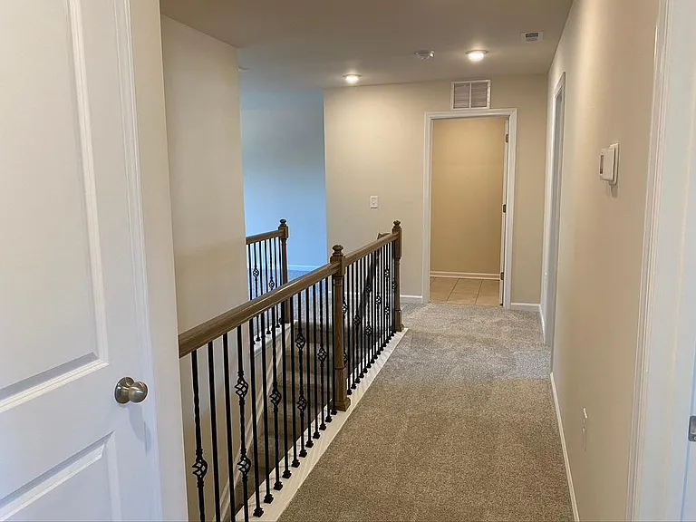 8404 Jordan Meadow Dr — Photo 12