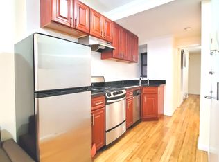 409 E 6th St #B1, New York, NY 10009
