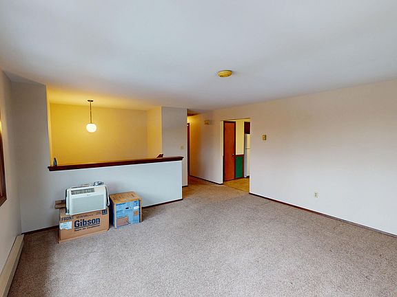 3rd image of 2839 Cochran Ave