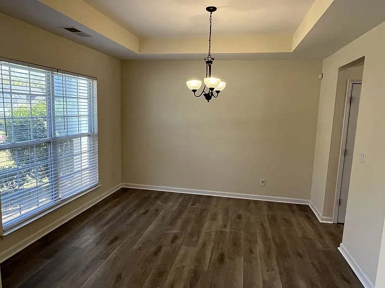 242 Summit Park Ct — Photo 4