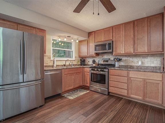 5th image of 1840 Flordawn Dr