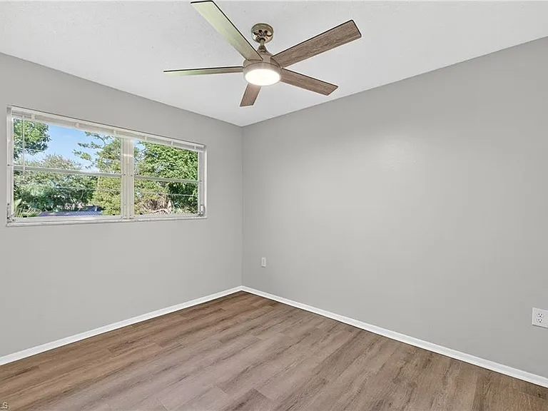 7400 College Pkwy #7C — Photo 17