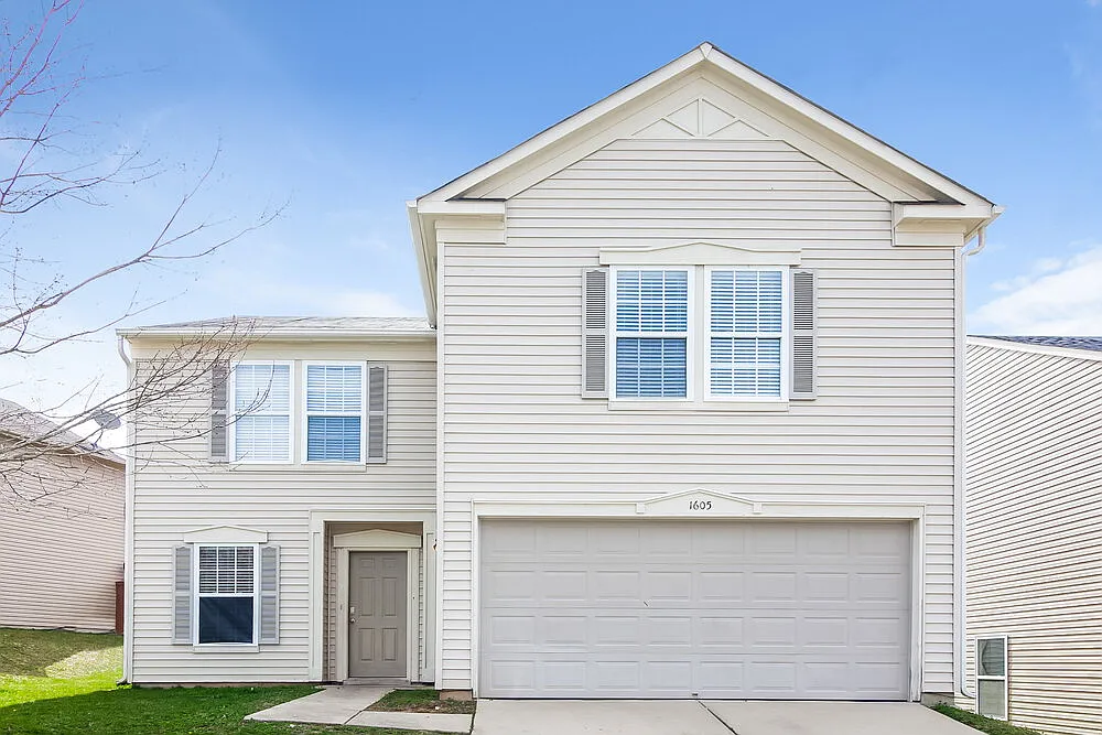 4 bed, 2.5 bath, 2057 sqft, $2,045 — Photo 1