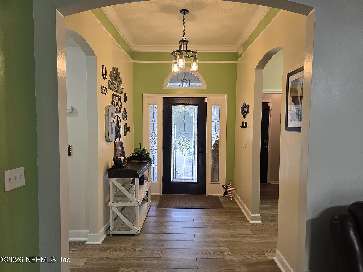 3 bed, 2.0 bath, 1874 sqft, $2,975 — Photo 4