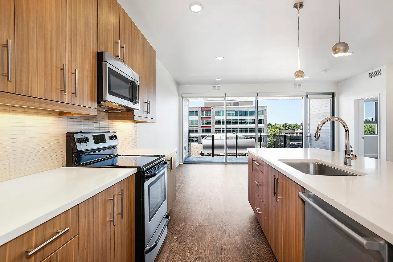 The Residences at Fillmore Plaza — Photo 2
