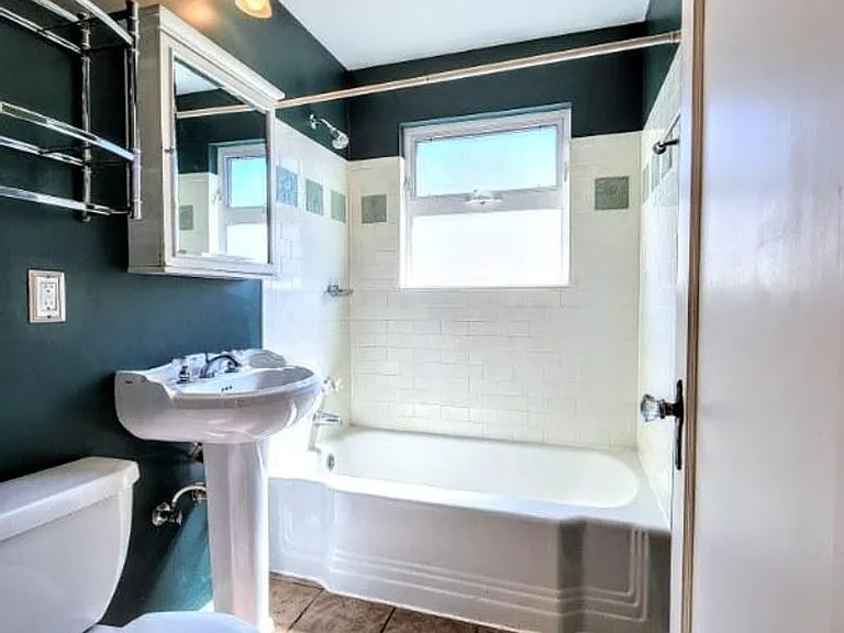 7721 Earl Ave NW — Photo 11