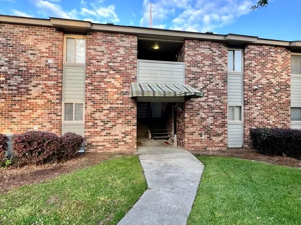 207 Andrea Ln, Hanahan, SC 29410