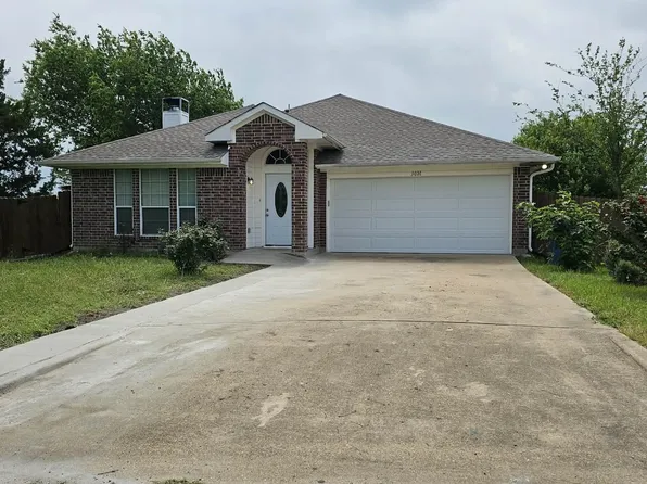 3001 Hillsdale St, Corsicana, TX 75110