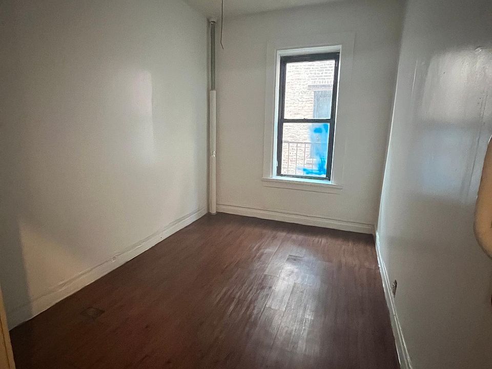 2nd image of 2505 Hoffman St APT 19
