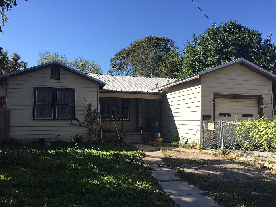 1st image of 760 Comal Ave
