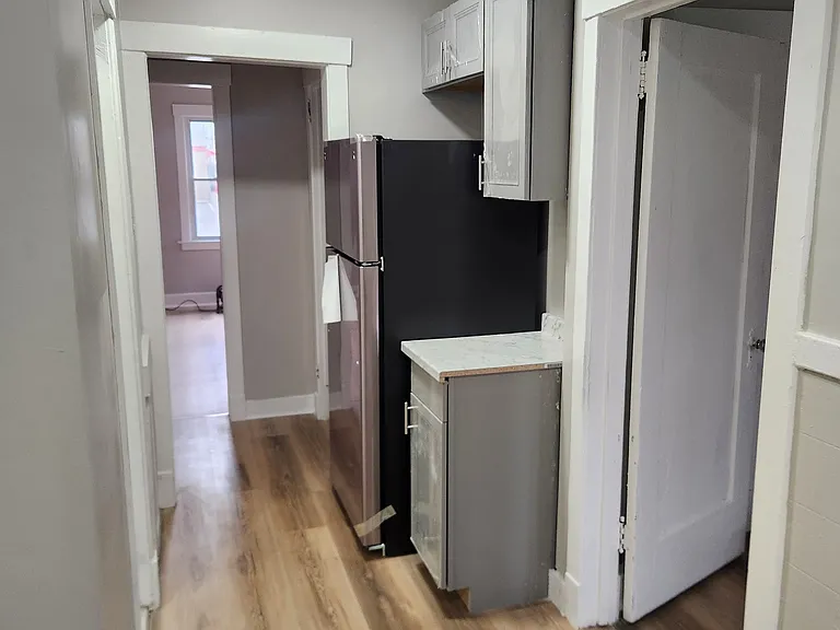 388 Lisbon Ave #7-8-9 — Photo 2