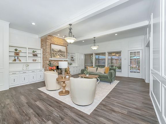 4th image of 6017 Davenport Rd