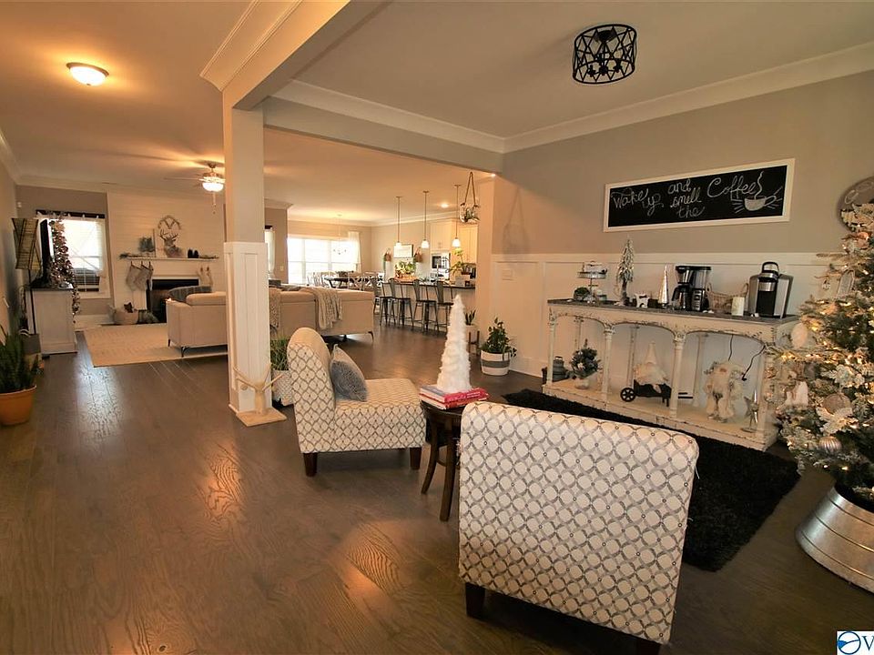 1st image of 117 Colony Cove Dr