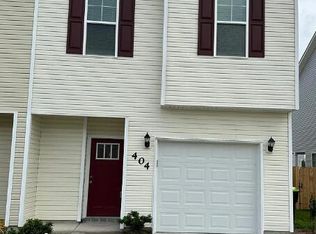 404 Vandemere Ct, Holly Ridge, NC 28445