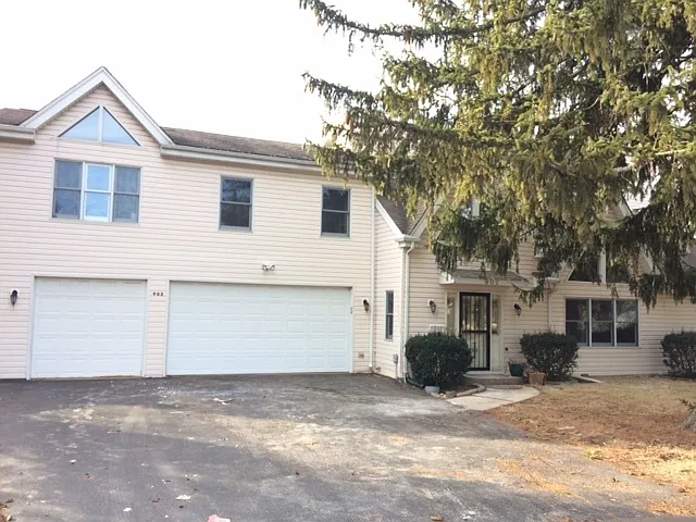 902 Revere Rd photo 1